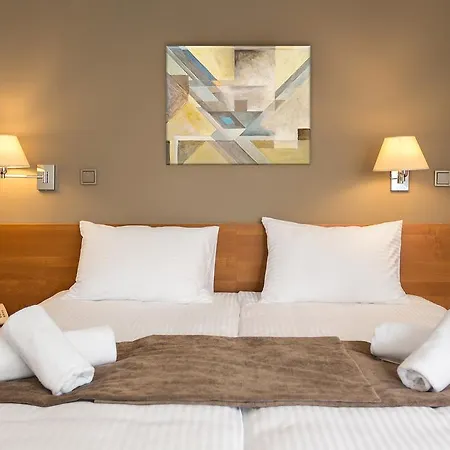 Hotel Debowa Gora Active & 3*