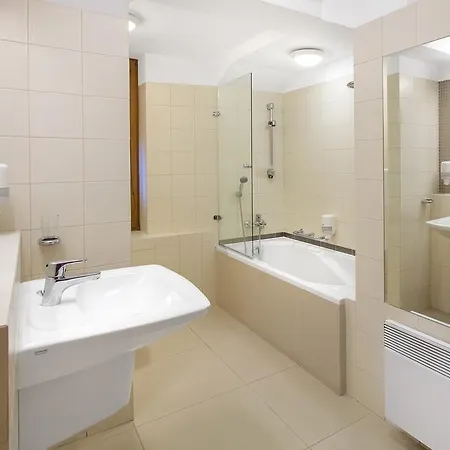 Hotel Debowa Gora Active & Lack (Masovia)