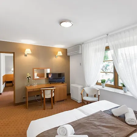 Hotel Debowa Gora Active & 3*
